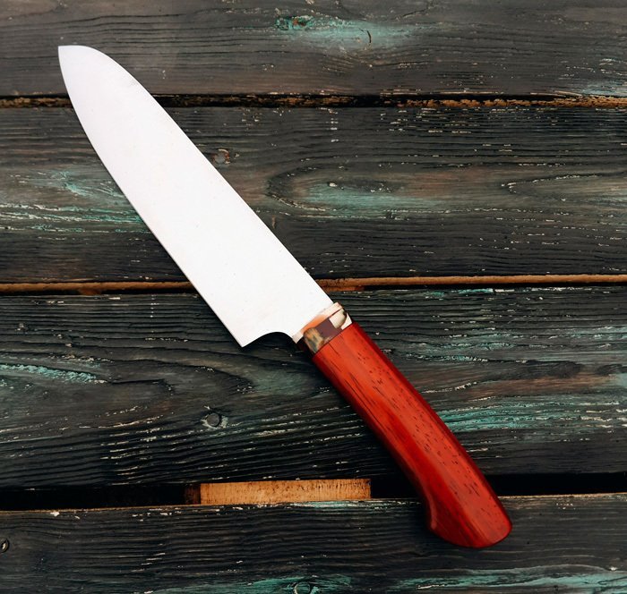 Пример рукояти ножа из древесины падука