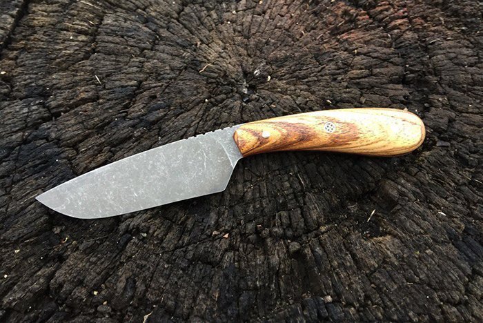 нож фуллтанг с рукоятью из древесины зебрано