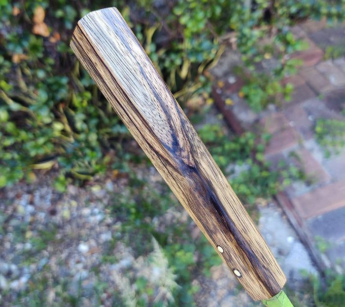 рукоять ножа из древесины офрама
