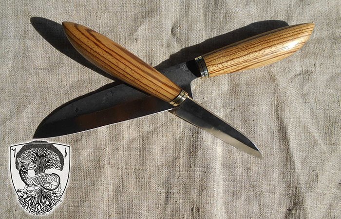 ножи с рукоятями из древесины зебрано