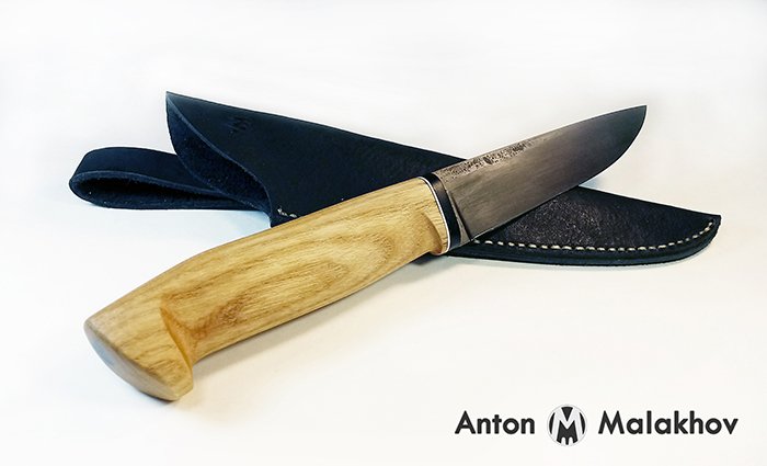 нож с рукоятью из древесины ясеня