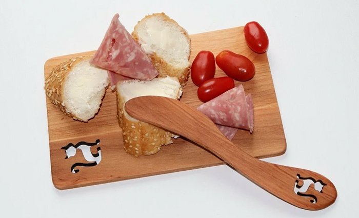 сервировочная доска и нож для масла из древесины ольхи