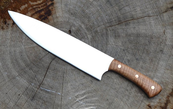 кухонный нож с рукоятью из древесины анегри