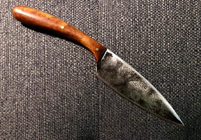 нож с накладной рукоятью из древесины макоре