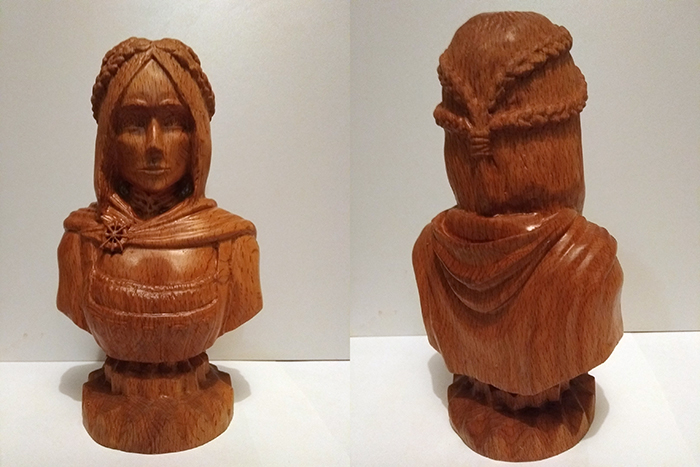 резная скульптура из древесины бука