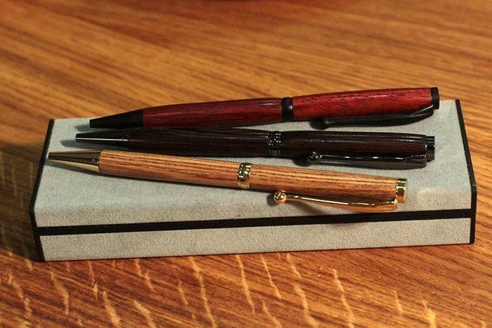 ручки с корпусами из древесины