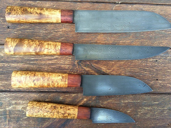 кухонные ножи с клинками из дамасской стали