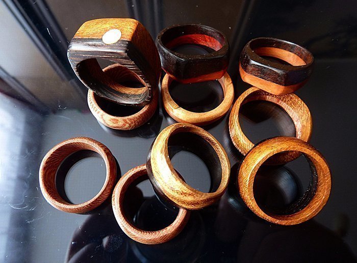 кольца из древесины разных пород