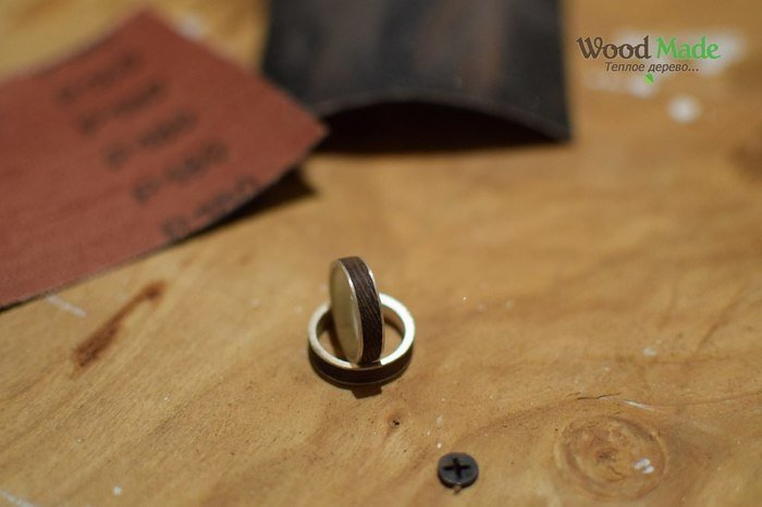 Шлифовка серебряно-деревянного кольца