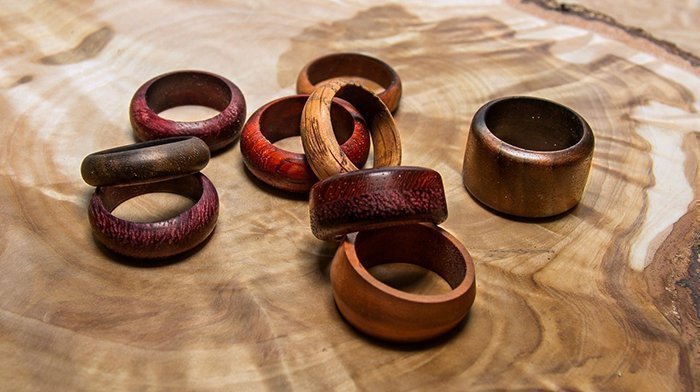 Кольца из древесины разных пород
